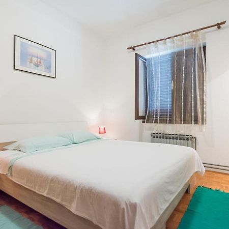 Apartman Zvjezda Biograd Na Moru Bagian luar foto