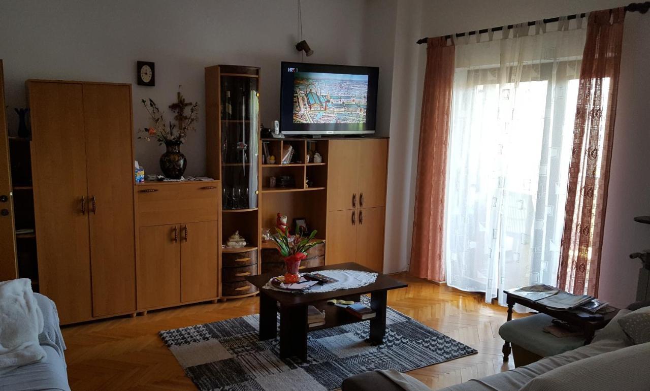 Apartman Zvjezda Biograd Na Moru Bagian luar foto