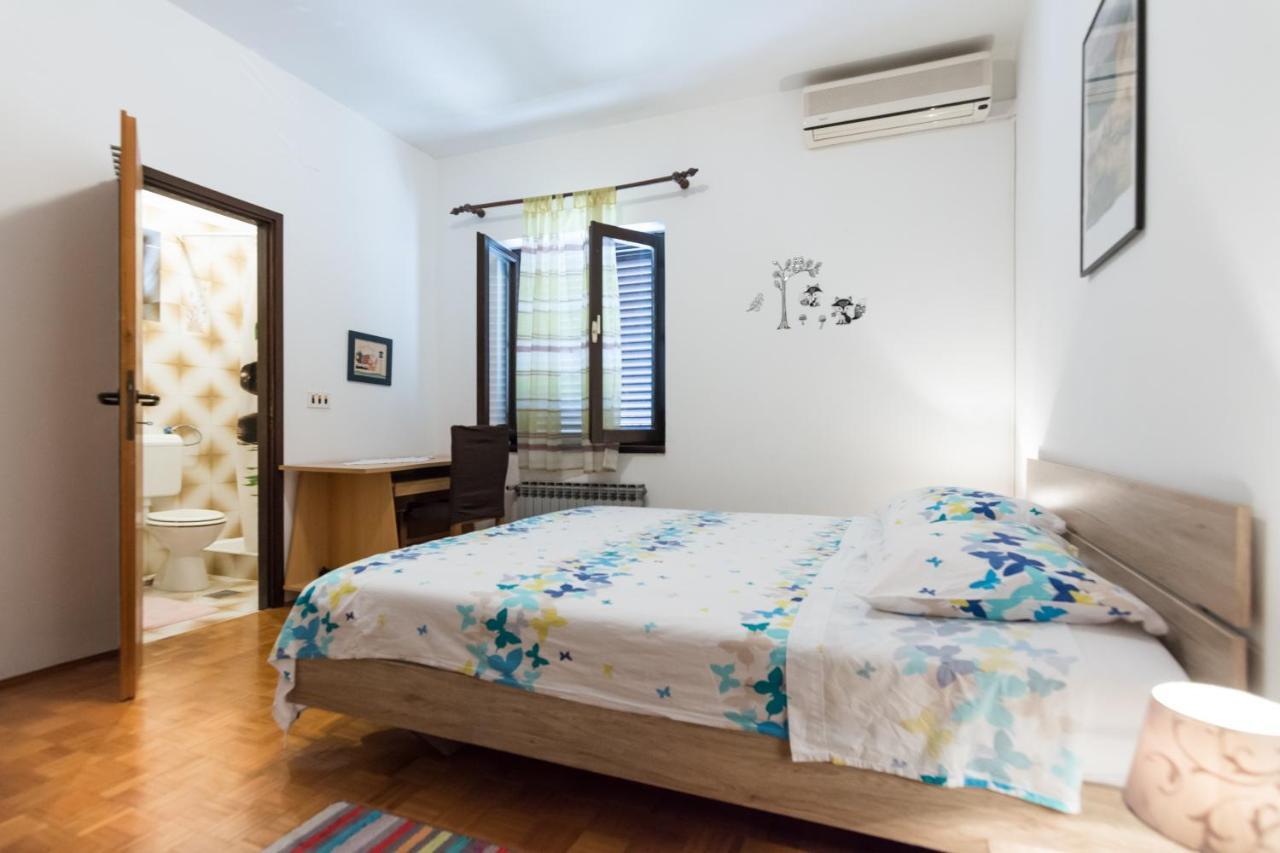 Apartman Zvjezda Biograd Na Moru Bagian luar foto