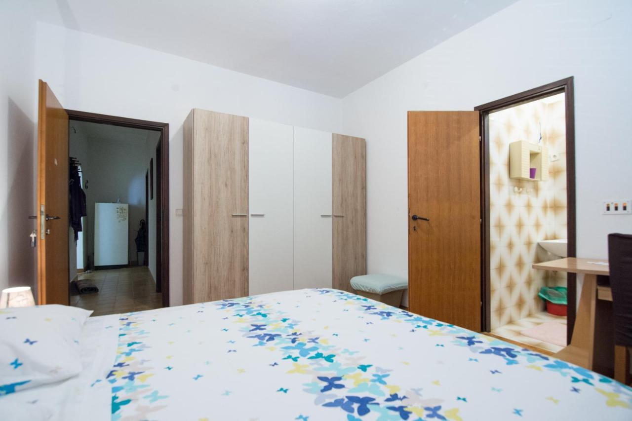 Apartman Zvjezda Biograd Na Moru Bagian luar foto